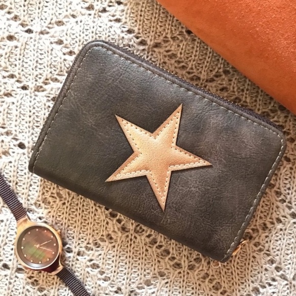 "AllStar" [CLEARANCE] - Picture 3 of 6